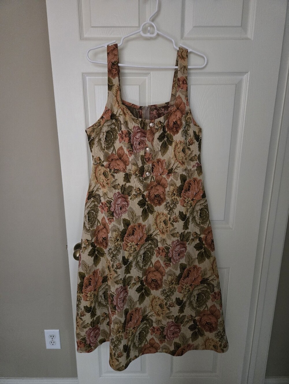 SHEIN Beige Floral Button-Front Sundress with Rose and Olive Accents